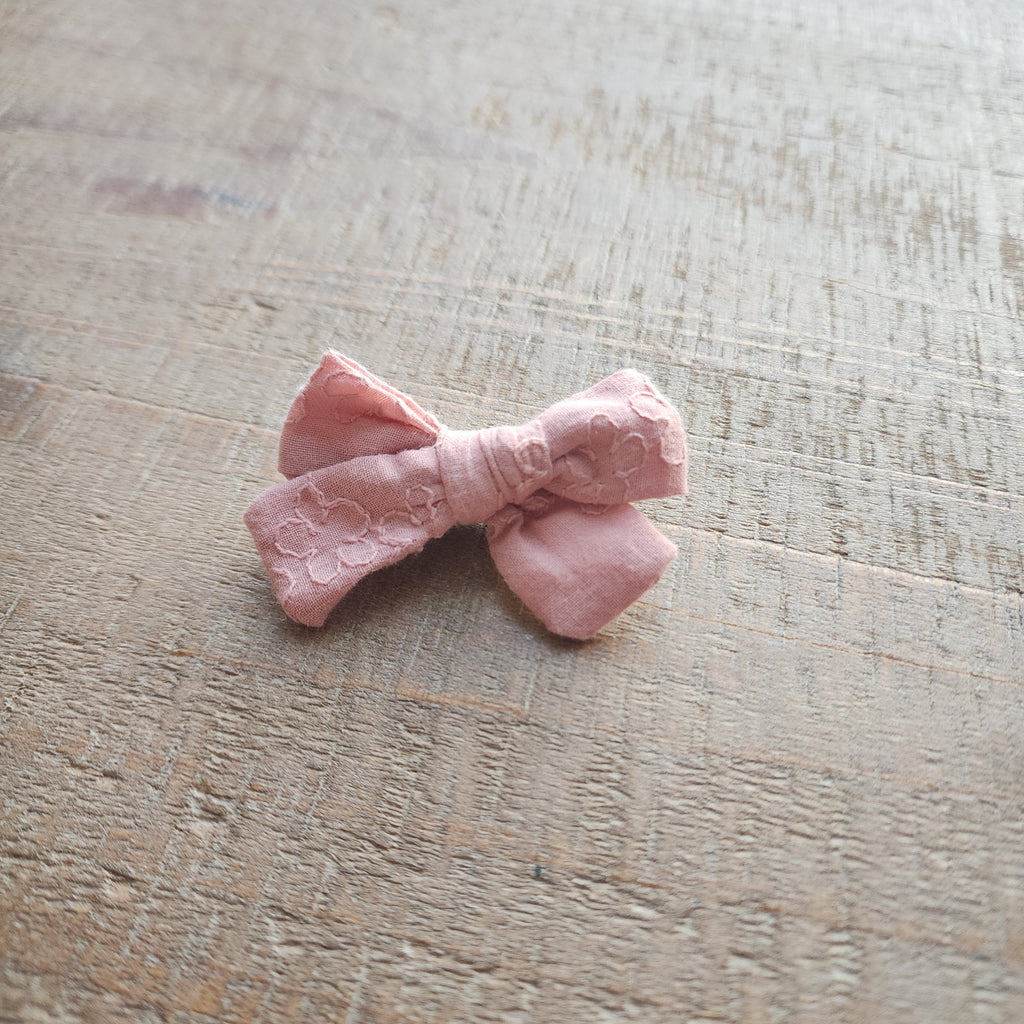 Tiny Linen Bow