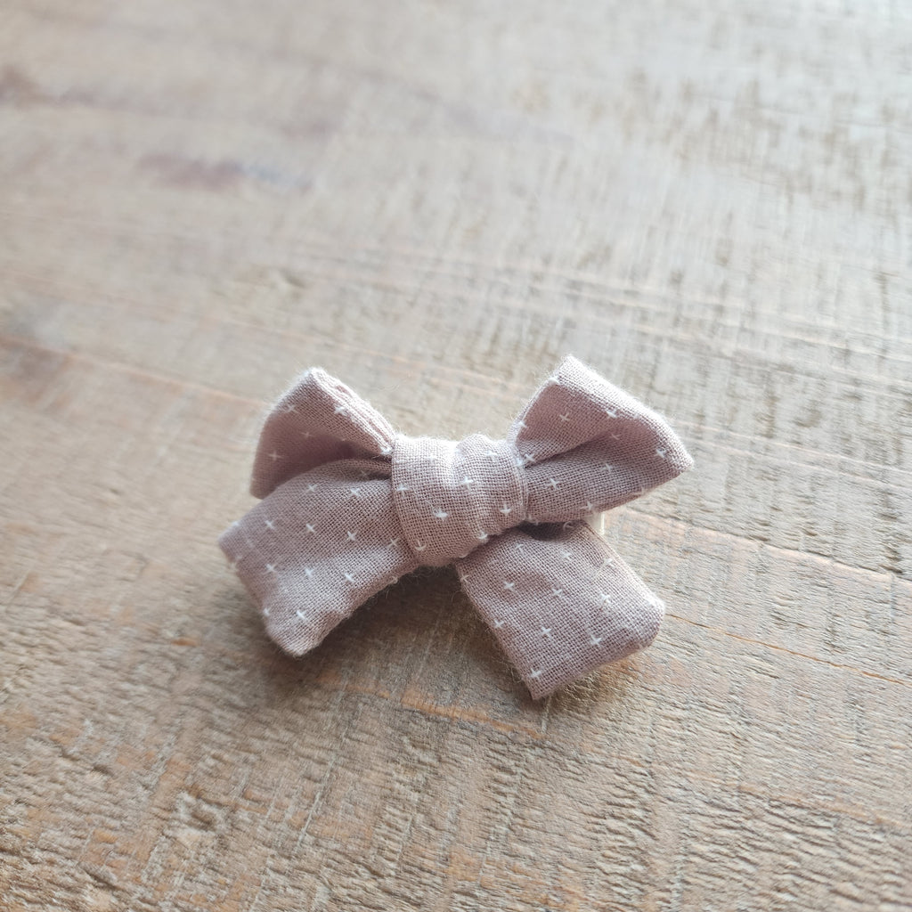 Tiny Linen Bow