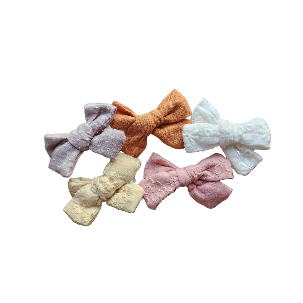 Tiny Linen Bow