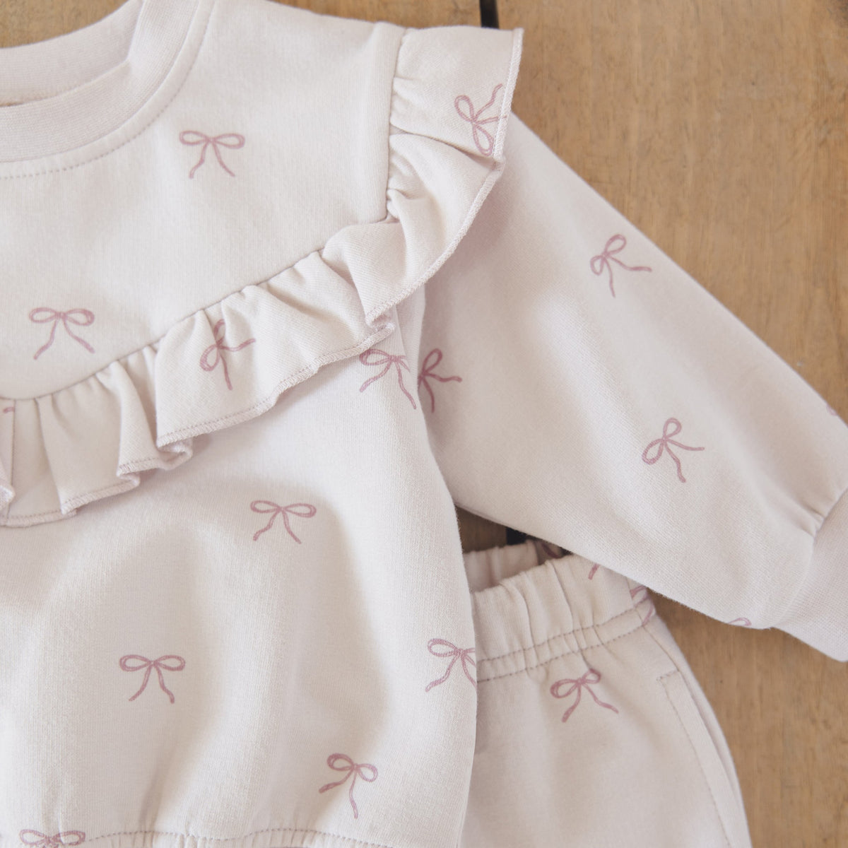 Bows Ruffle Sweatshirt