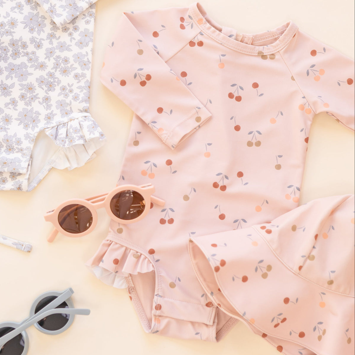 Cherries Olivia Rashguard
