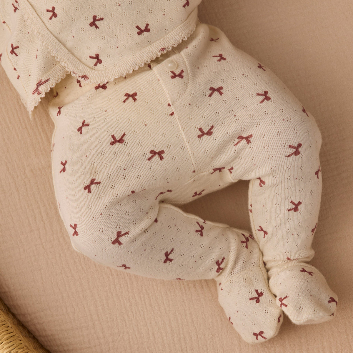 Red Bows Take Home Set