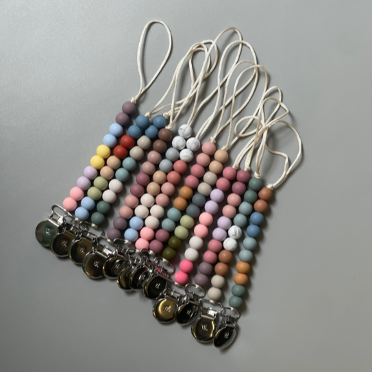 Molly Pacifier Toy Clip