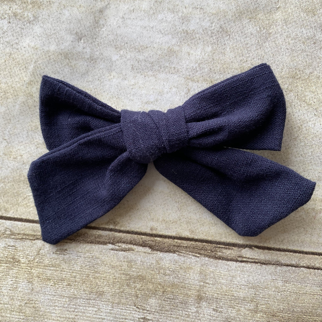 Large Poppy Bow