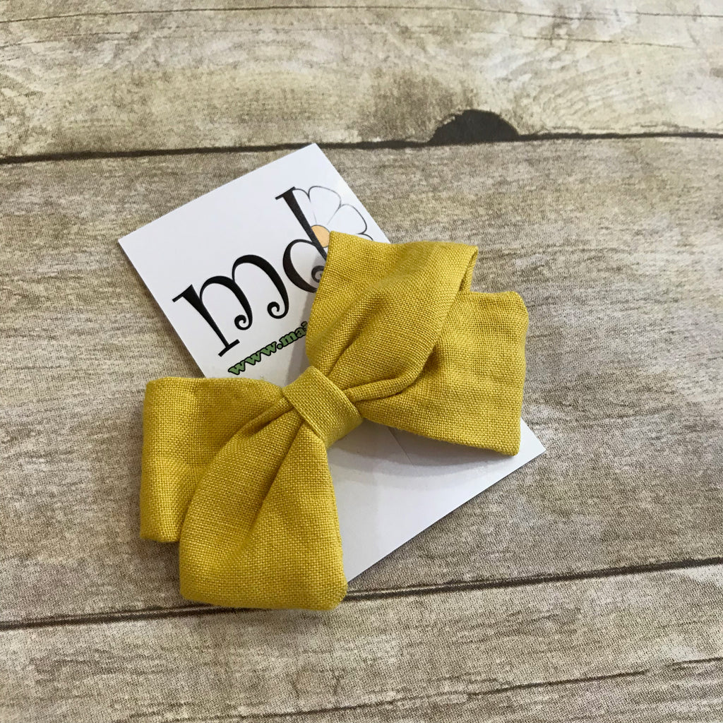 Poppy Bow Clip